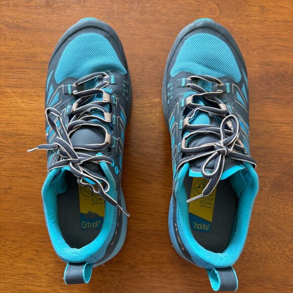 La Sportiva Jackal - Womens Size 9 - Blue (carbon / topaz) - Picture 3 of 9